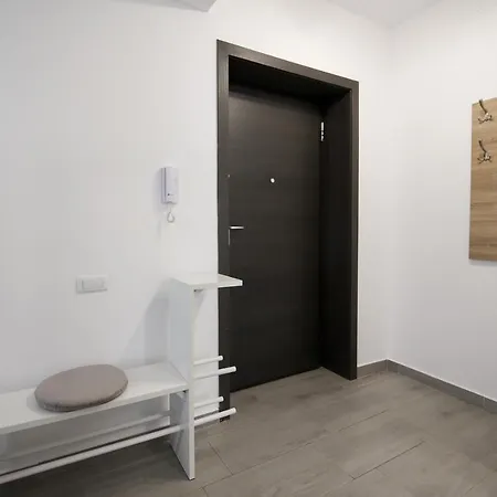 Vitan Oasis - Sun --free Parking--self Check-in-- Апартаменты Бухарест